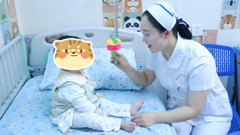 五四特辑|桂林市中医医院儿科护士长邹源:推拿三百下,寒夜里的中医护理暖光
